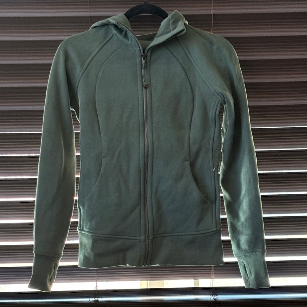 Women’s Lululemon Green Zip-Up Sweater